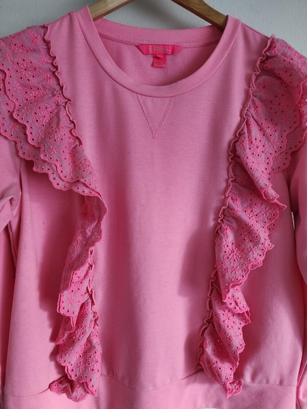 Lilly Pulitzer Deva Ruffle Eyelet Crewneck Pullover Pink Shandy Medium - Picture 4 of 12